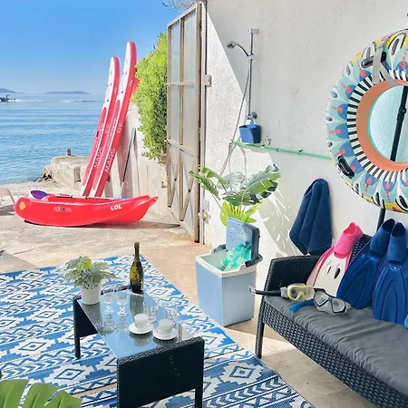 别墅 Luxury Seaside With A Classic Mediterranean Olive Garden, A Fully Equipped Professional Kitchen, Pool, Sauna, Padle Boards And Canoe - Miolin House