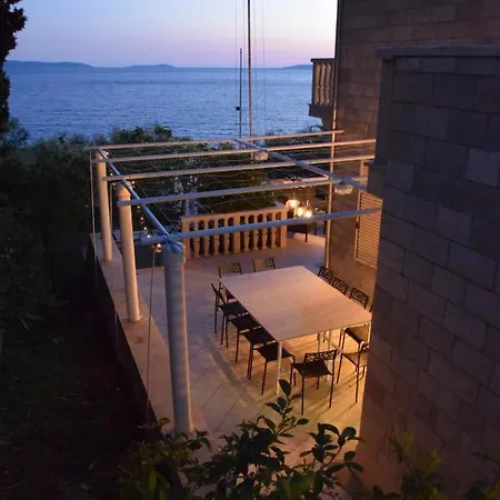 别墅 Luxury Seaside With A Classic Mediterranean Olive Garden, A Fully Equipped Professional Kitchen, Pool, Sauna, Padle Boards And Canoe - Miolin House