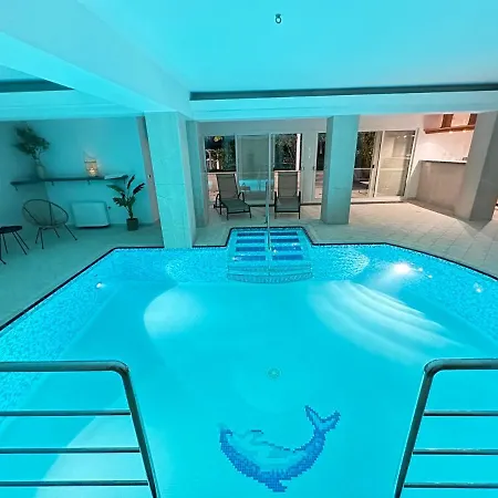 Luxury Seaside With A Classic Mediterranean Olive Garden, A Fully Equipped Professional Kitchen, Pool, Sauna, Padle Boards And Canoe - Miolin House ヴィラ *