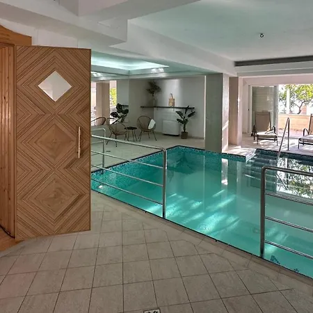 Luxury Seaside With A Classic Mediterranean Olive Garden, A Fully Equipped Professional Kitchen, Pool, Sauna, Padle Boards And Canoe - Miolin House Villa