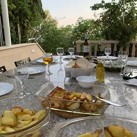 ヴィラ Luxury Seaside With A Classic Mediterranean Olive Garden, A Fully Equipped Professional Kitchen, Pool, Sauna, Padle Boards And Canoe - Miolin House *