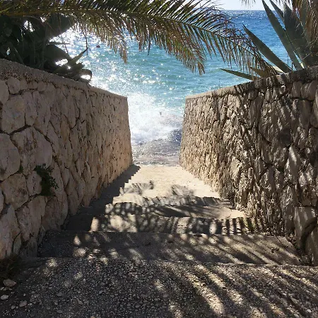 Luxury Seaside With A Classic Mediterranean Olive Garden, A Fully Equipped Professional Kitchen, Pool, Sauna, Padle Boards And Canoe - Miolin House トロギール