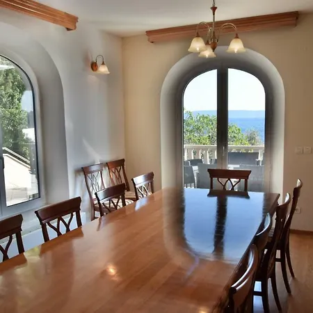 ヴィラ Luxury Seaside With A Classic Mediterranean Olive Garden, A Fully Equipped Professional Kitchen, Pool, Sauna, Padle Boards And Canoe - Miolin House トロギール