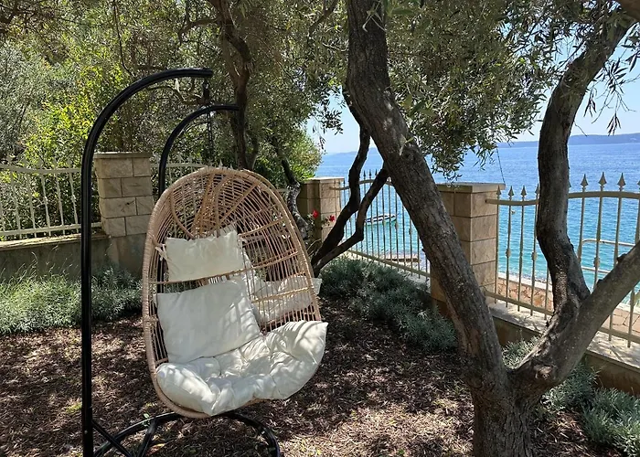 Luxury Seaside With A Classic Mediterranean Olive Garden, A Fully Equipped Professional Kitchen, Pool, Sauna, Padle Boards And Canoe - Miolin House