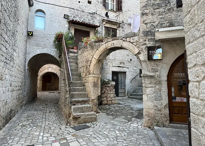 Luxury Seaside With A Classic Mediterranean Olive Garden, A Fully Equipped Professional Kitchen, Pool, Sauna, Padle Boards And Canoe - Miolin House Villa *