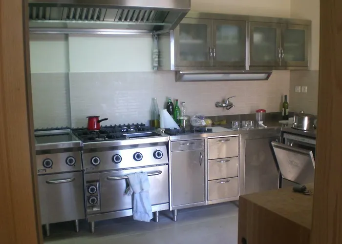 Luxury Seaside With A Classic Mediterranean Olive Garden, A Fully Equipped Professional Kitchen, Pool, Sauna, Padle Boards And Canoe - Miolin House Villa *